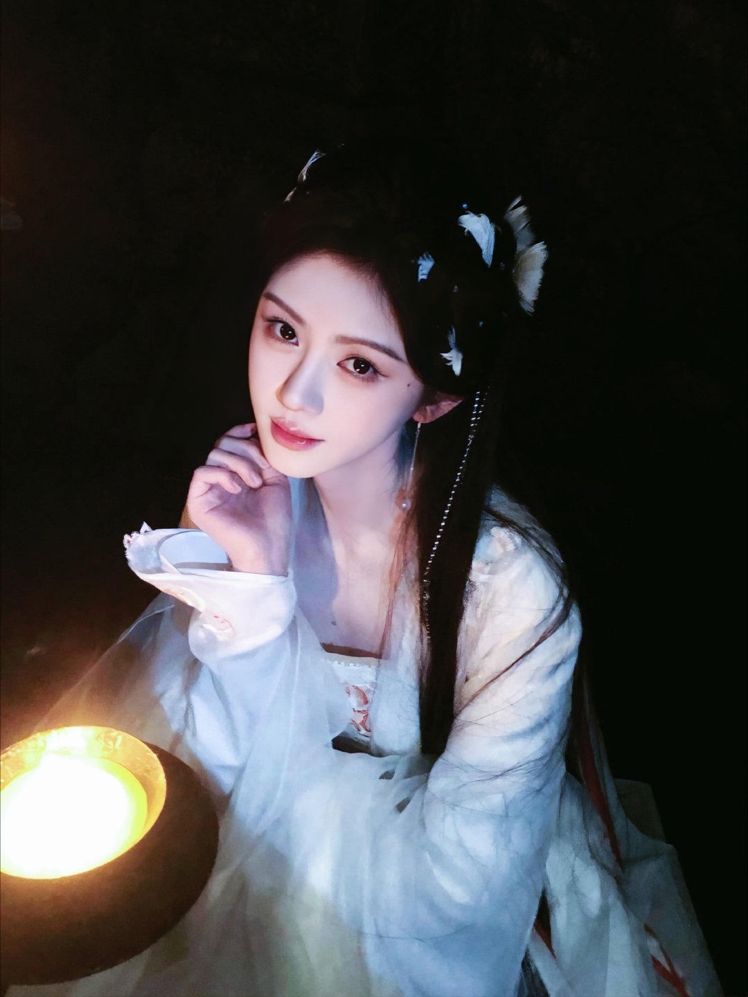 💙 jjy鞠婧祎露芜衣💙 jjy鞠婧祎月鳞绮纪 “你是我文案里的主角是我故事