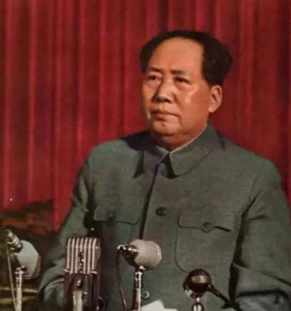 我军顶级的军事天才只有一人，他打的仗，即使别人复盘也打不出来，新中国成立的过程中