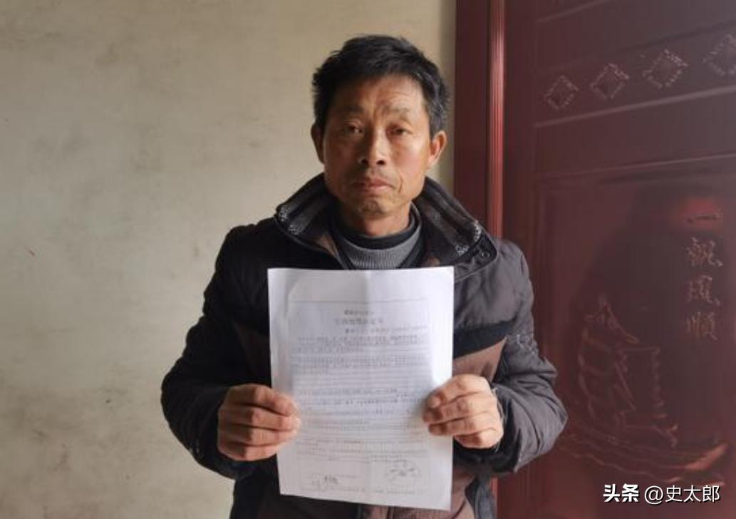 上世纪七八十年代，无数民办教师默默扎根乡村，撑起了基层基础教育的半边天。河南虞城