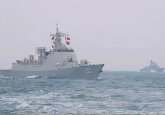 三国舰机无视警告，要强行加入中俄联演舰队，接下来一幕让它们全都老实了
 
中俄“