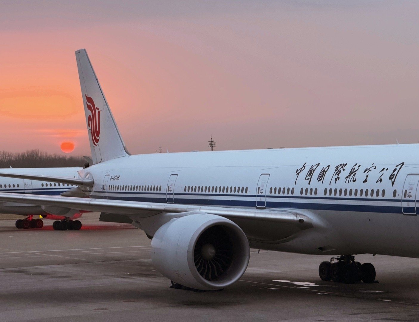 开启为期六天的澳门和香港城市风光+人文摄影之旅。哈苏X2DII，20-35，35