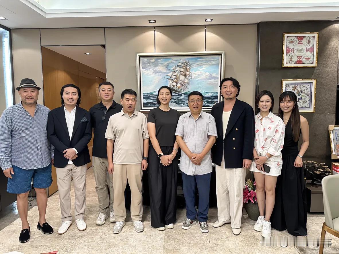 老乡是世界冠军
曹玥，太原姑娘，曾经获得女子400米自由泳的世界冠军，现在在香港