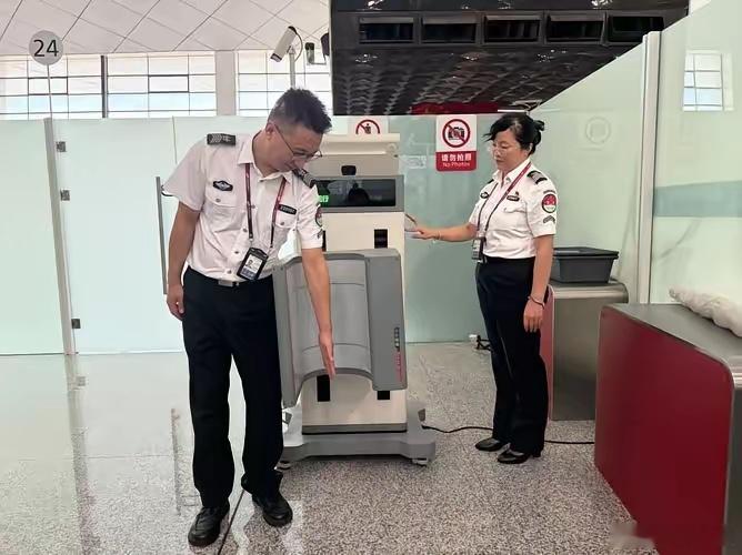有必要安检吗？为了乘客的安全，火车站、地铁站安检是有必要的。奇怪的是，这几年医院
