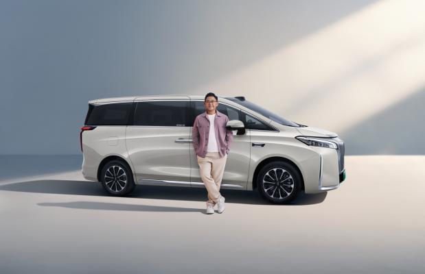 3月13日17:30保定爱情广场，一场惊喜满满的魏牌高山交付仪式即将拉开帷幕。魏