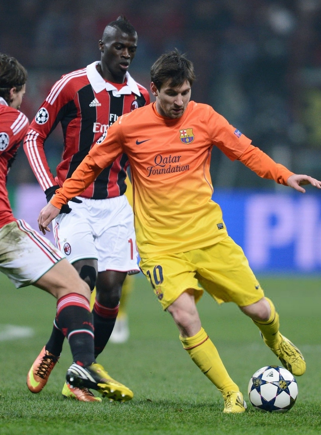 尼昂：如果我是梅西的教练，我会告诉他不要跑，因为我知道他会进五个球。至于我们这些