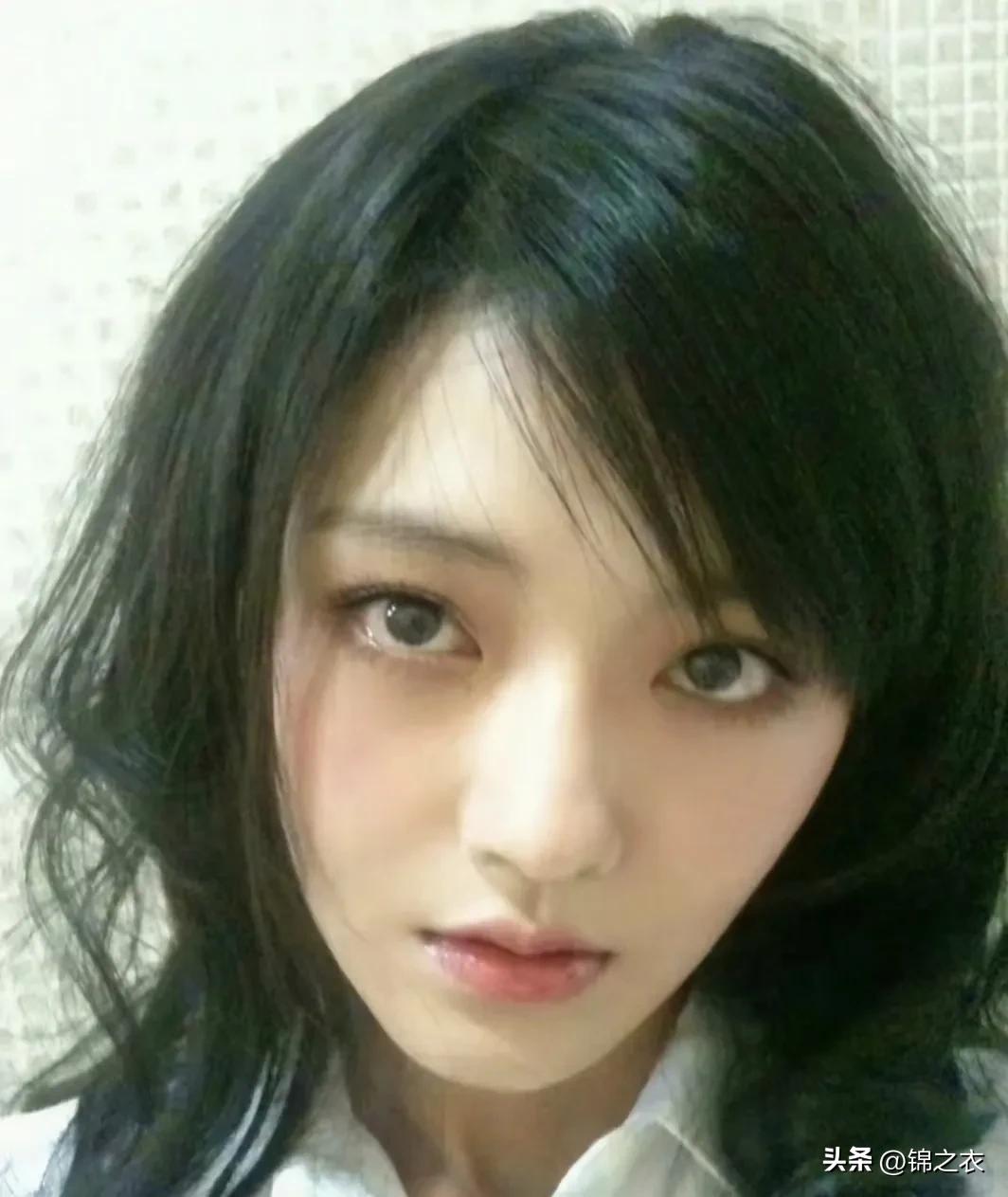 而这些房子，全是她自己出钱买，汪小菲是拎包入住，而16年的那套3.6亿，首付款和