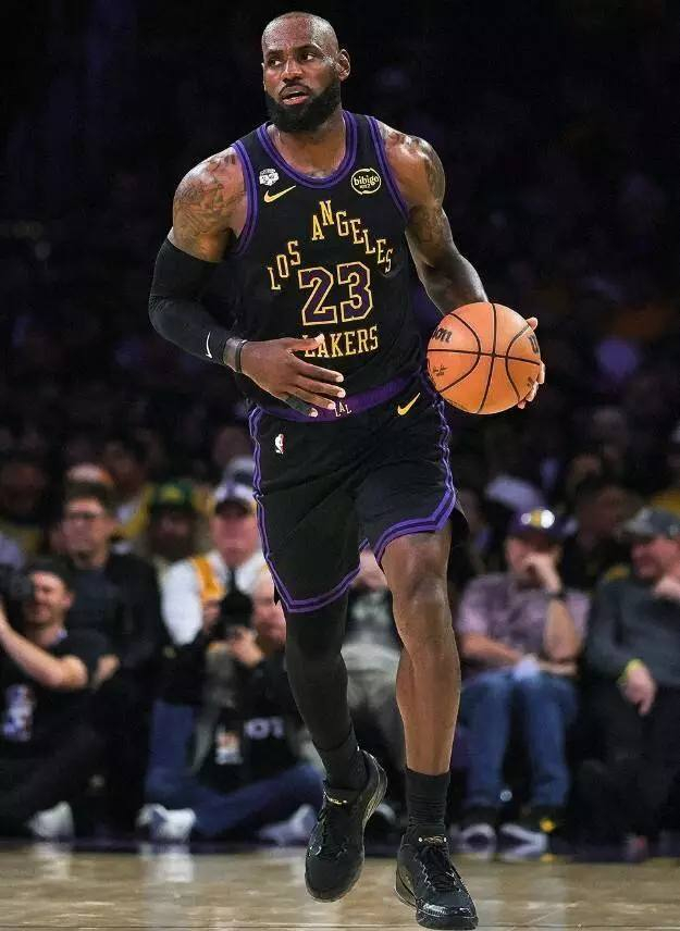 96-139！湖人43分惨败雷霆，东契奇12分伤退，亚历山大28+7+74月3日