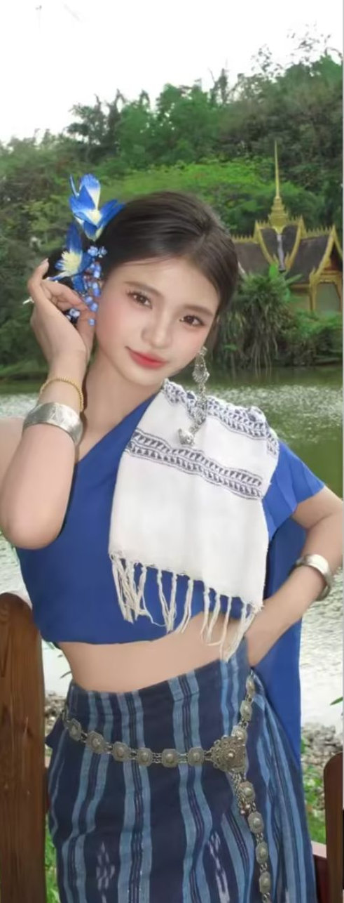 冲上热搜！网红小英婚后撞脸韩国女星，网友直呼变化太离谱 