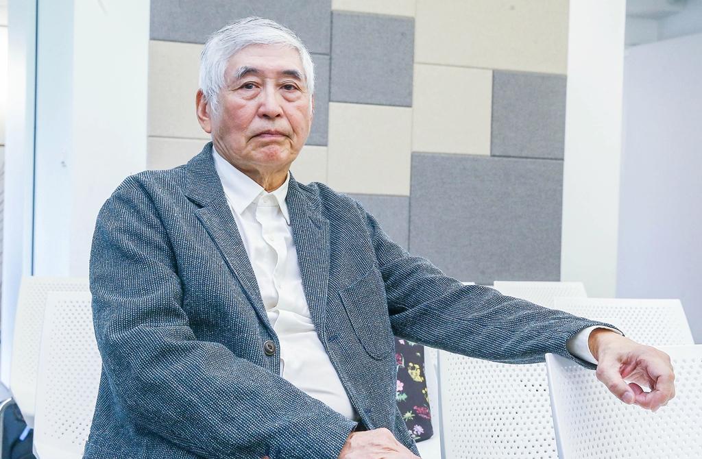 77岁的知名导演柯一正，去年11月遭遇了令他情绪失控的事——自家车库前被其他车辆