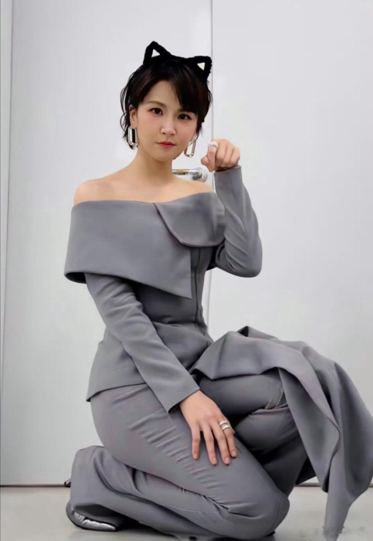 训练服湿透还在练，沛慈这波“被骗”是来圈粉的吧？太拼了！曾沛慈根本就是被骗乘风2