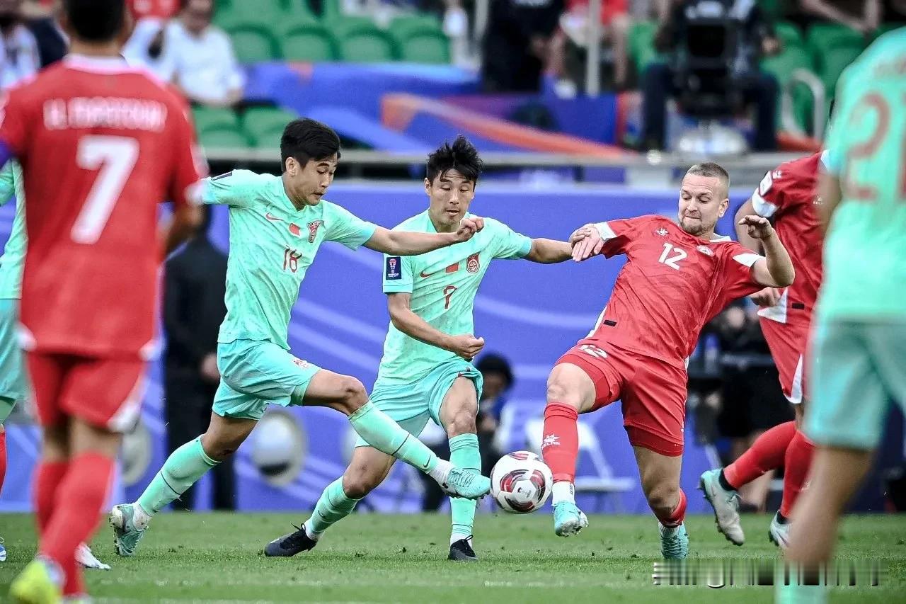 亚洲杯半决赛，韩国0-2不敌约旦，卡塔尔3-2逆转伊朗，约旦和卡塔尔杀进了本届亚