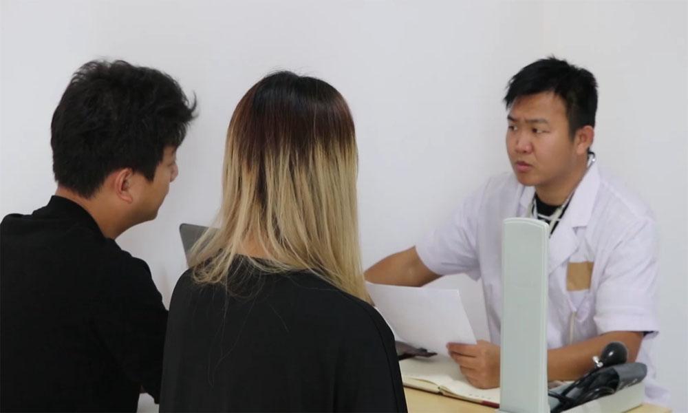 梅毒病多发，28岁男子感染初期，医生：这5习惯可别再做了 
 
初期感染梅毒，症