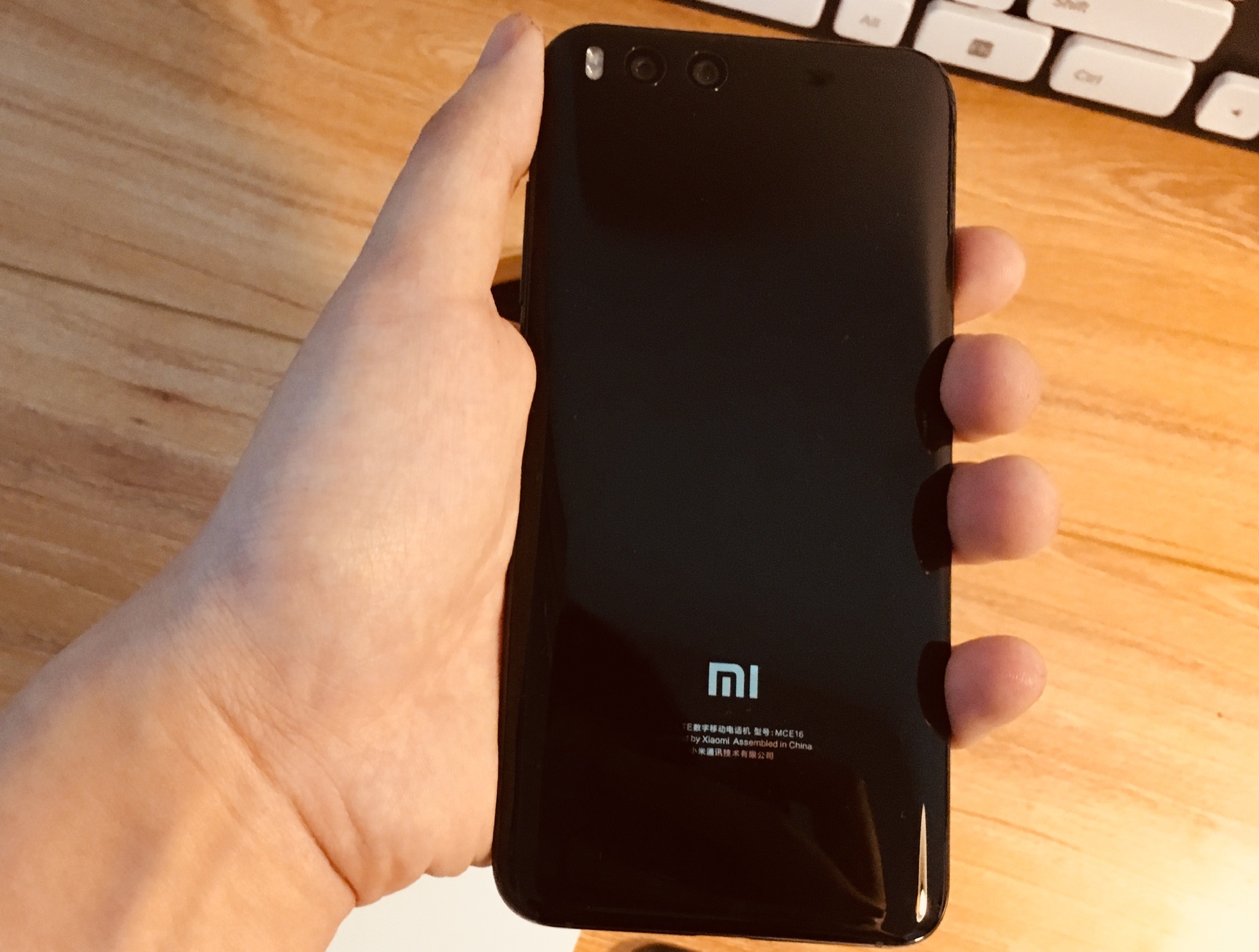 #手机中的钉子户有哪些#iPhone XR是苹果那几年最多钉子户的时候了吧。安卓