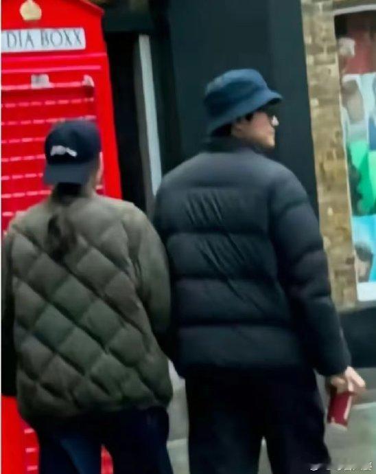 曝杨玏王玉雯分手很久了家人们，娱乐圈又有新动静啦！近日有消息爆料，杨玏和王玉雯这