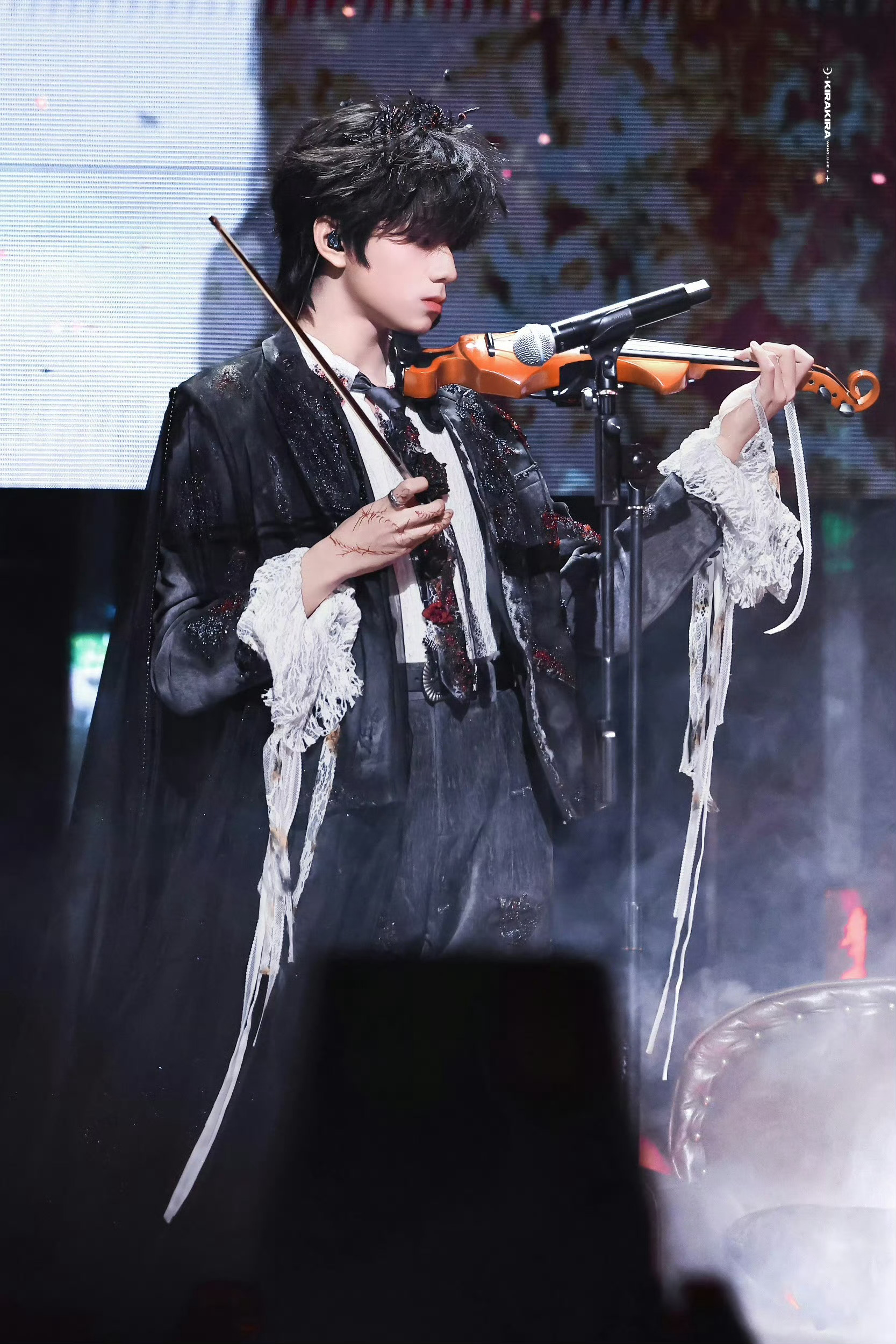 王橹杰拉小提琴神图王橹杰拉小提琴魔法世界的王子🪄🎻净化一般的小提琴令人陶醉！