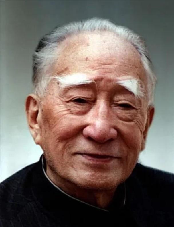 国务院原副总理薄一波在晚年时，题下了对三位伟人的评价，评价彭老总用了三句话，评价