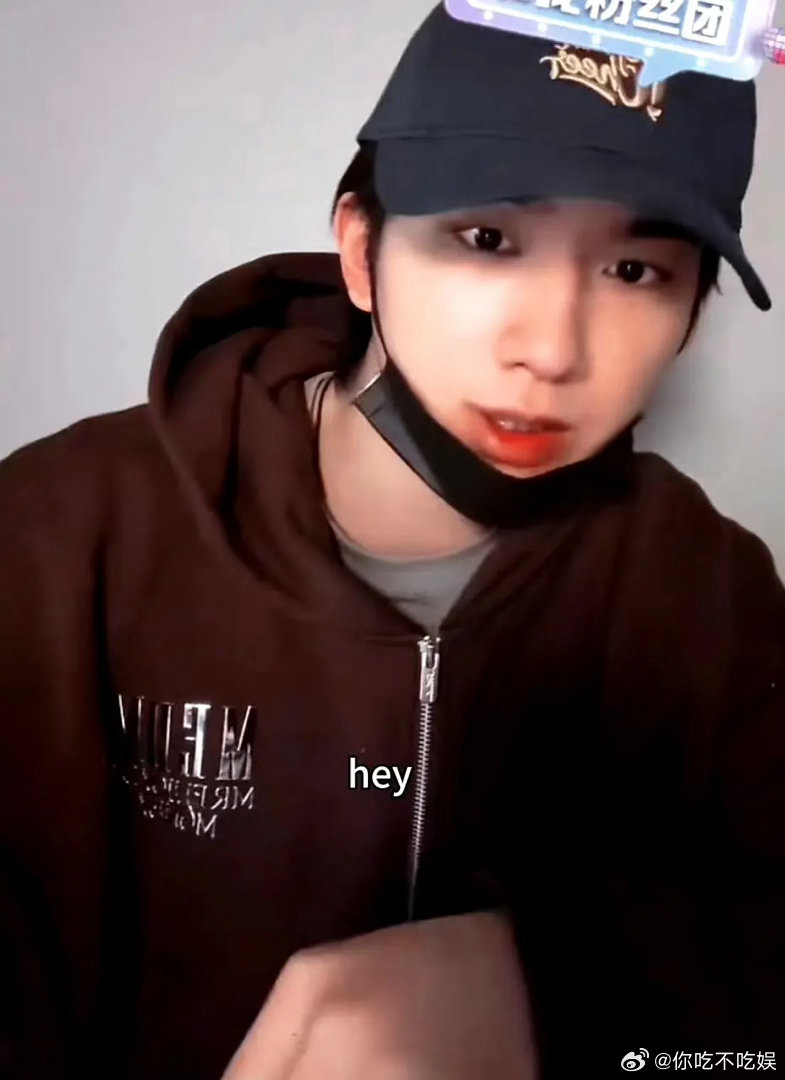 李宏毅的颜值现在是不是有点儿走下坡路了 