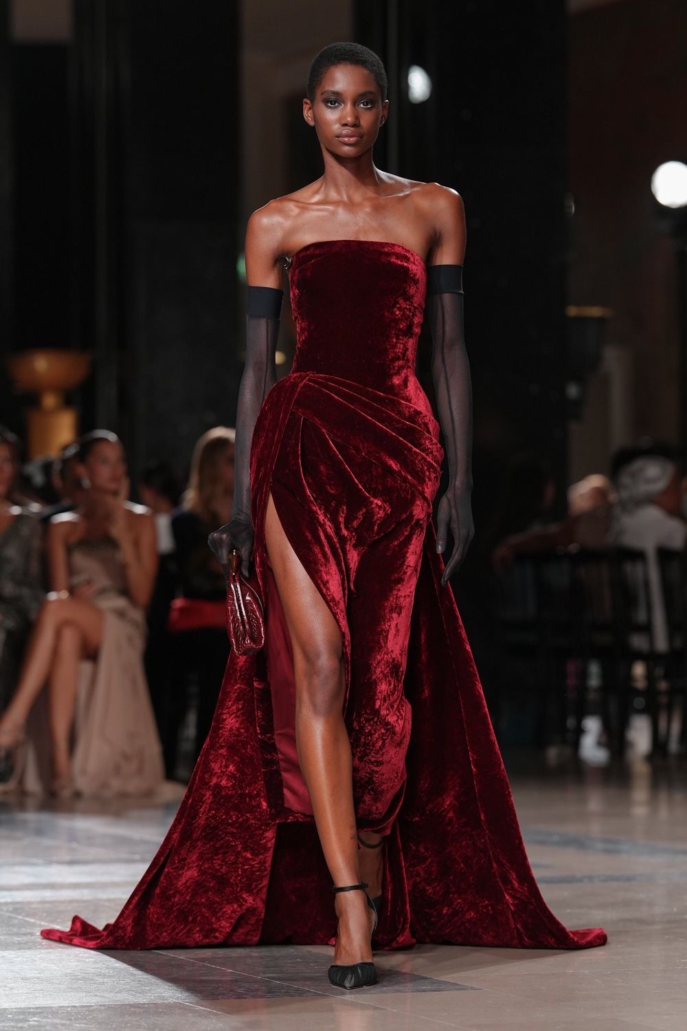 Elie Saab 2026 秋冬高定ES 红裙女郎   ～   💃巴黎高定时