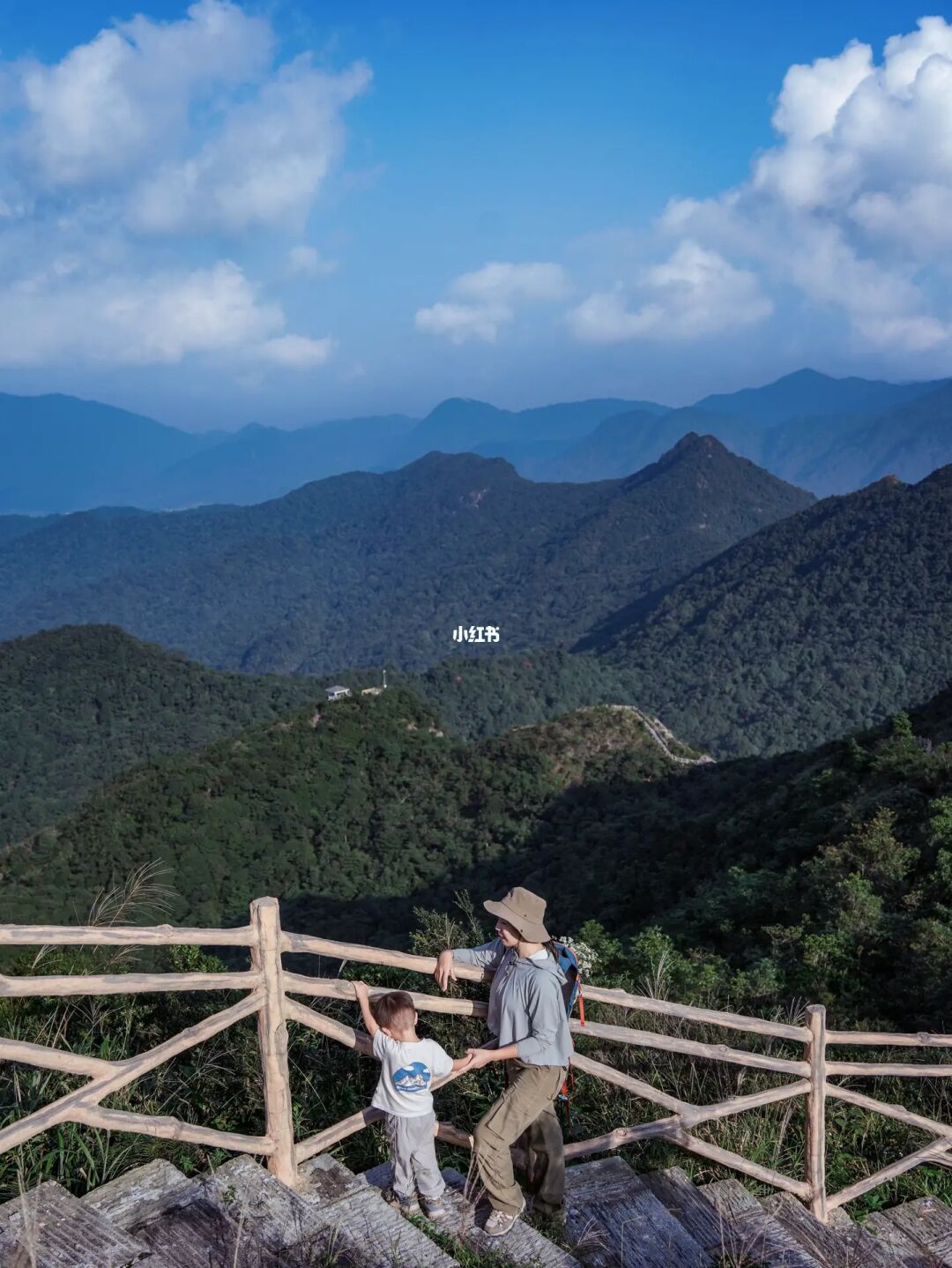 广州从化⛰️国庆人少，徒步3km到山顶风景很值