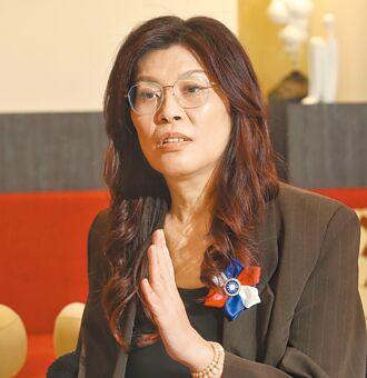 郑丽文上任后国民党支持率增3.6%  蓝白胜绿10%

亲绿的台湾民意基金会今天