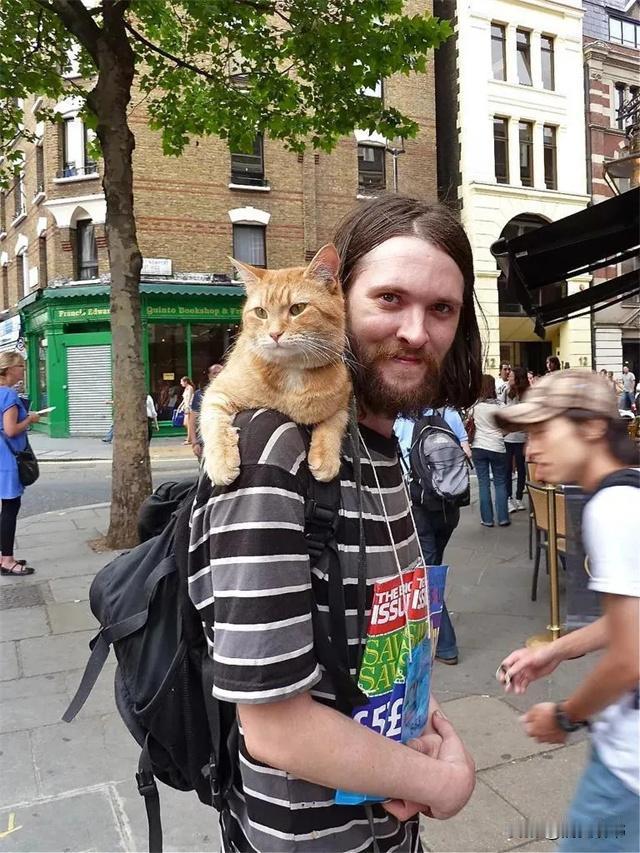 2007年初春的一天，伦敦的一个流浪汉在一家饭馆点了一份最便宜的快餐。可当他掏出