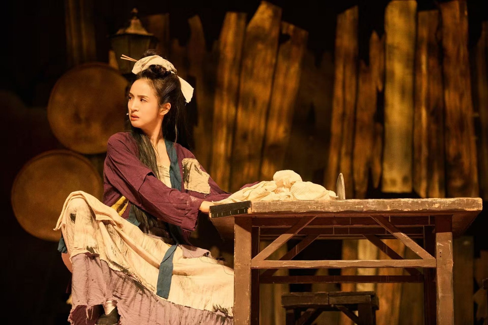 张震林依晨依旧现役法拉利 谁说魅力会褪色？张震林依晨偏要告诉你什么叫“依旧现役”