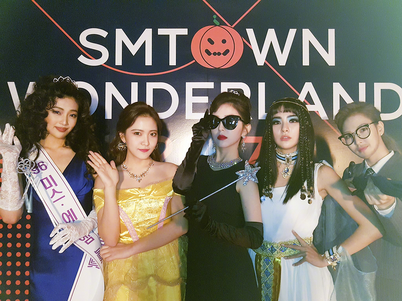 RedVelvet[超话]| 2017 SMTOWN Wonderland 万圣