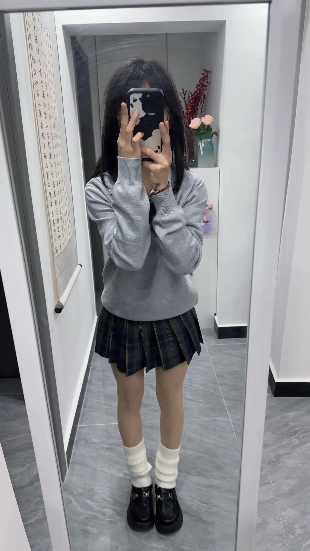 不会跳舞 会比耶jk穿搭