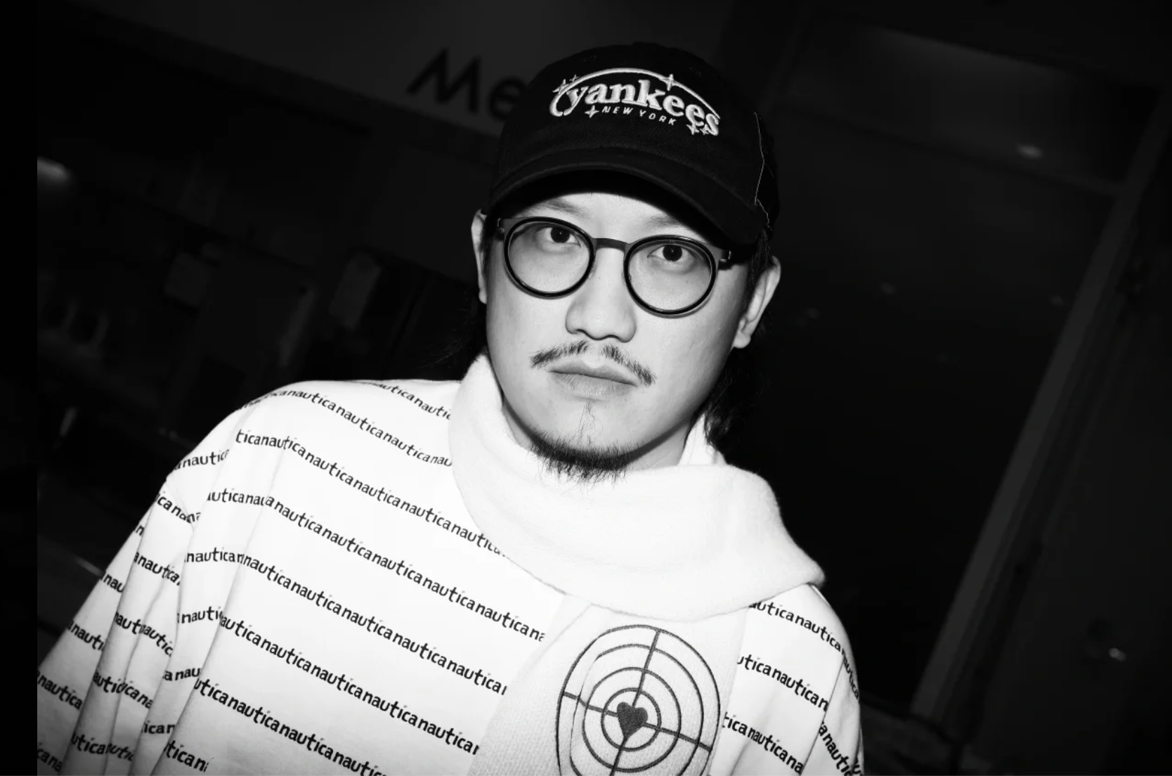 王继续辣醒中国人。 ​​​