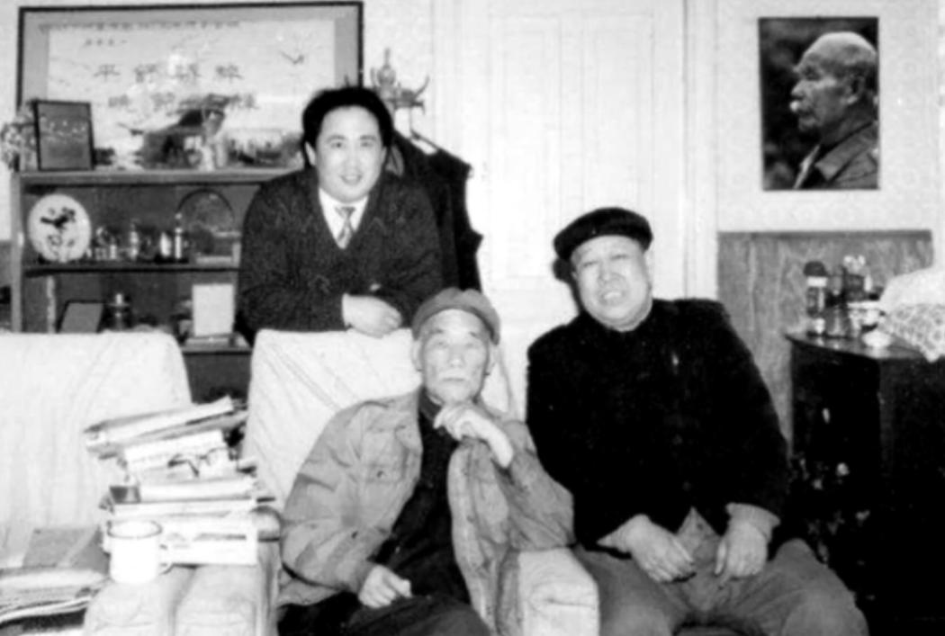 1978年，开国中将孙毅去理发，剪完后觉得头发还有点长，就让理发师再修一下，没想