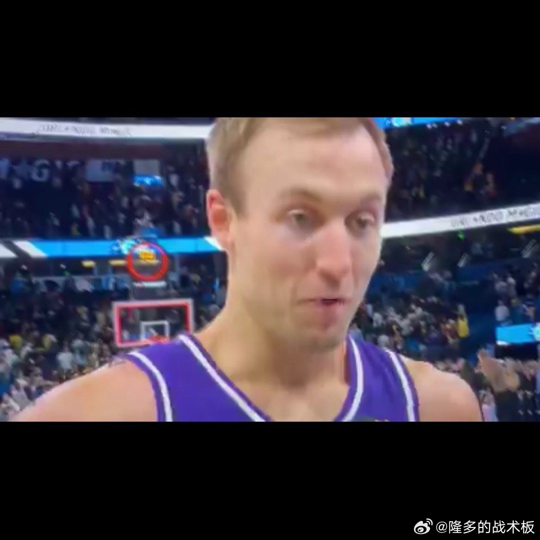 肯纳德：“詹姆斯吸引走了两个人，斯玛特传了一个好球，我才有机会绝杀他们。”湖人v