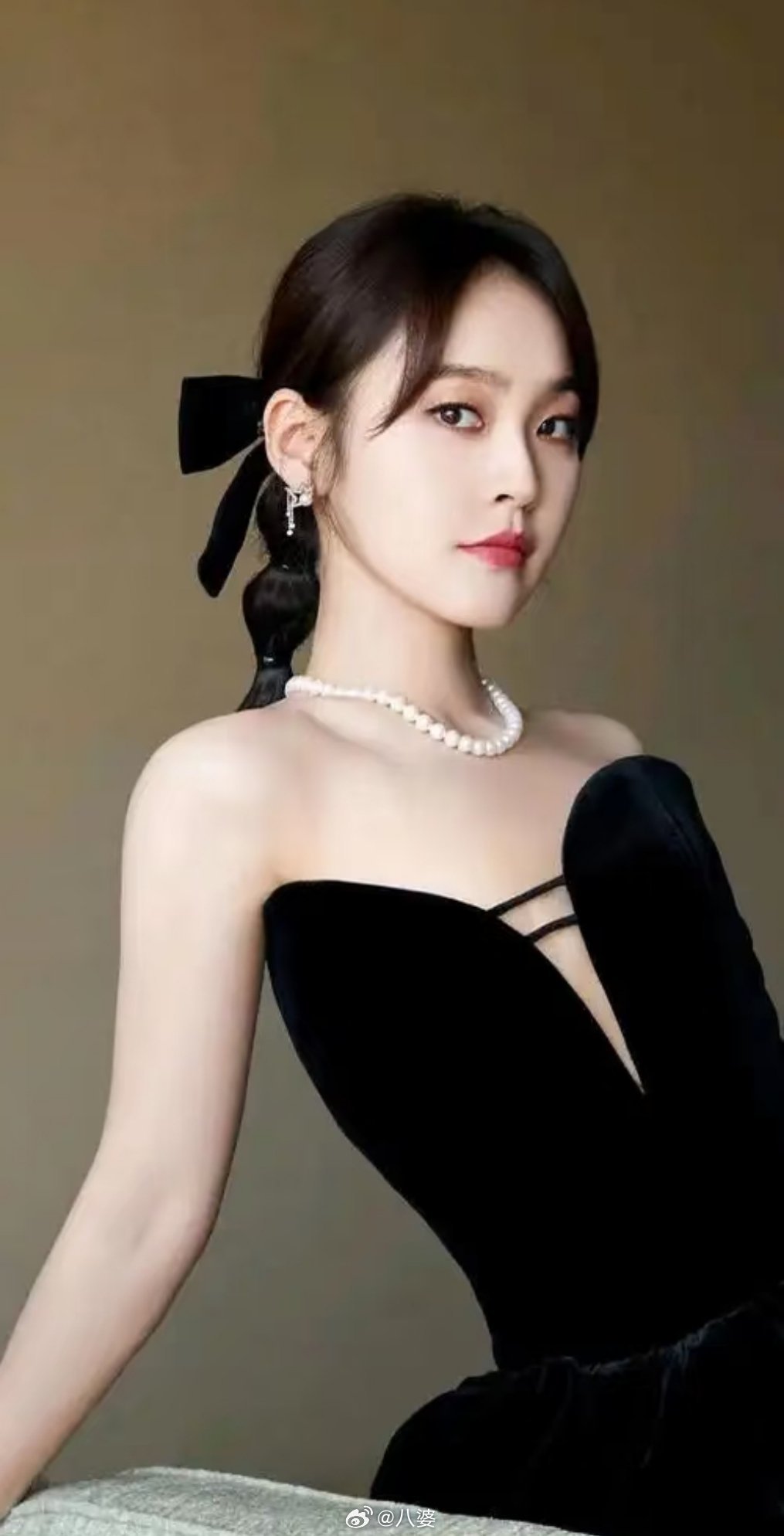 张佳宁说单眼皮因拍戏变不回来了 原来演员为了角色要付出这么多啊…张佳宁说因为长期