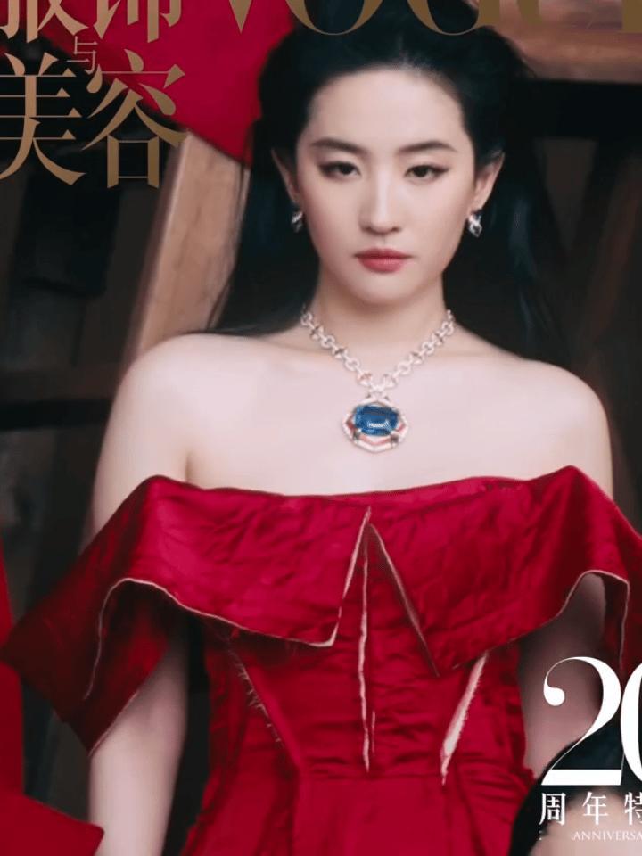 刘亦菲杨幂VOGUE百指二丫别气了，咱下次别来了。专注男刊就行了，男人装金九差哪