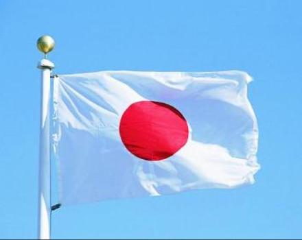 有网友是这么评价如今的日本首相的，他是新的法西斯发起者，也是旧时代曾经的日本鬼子