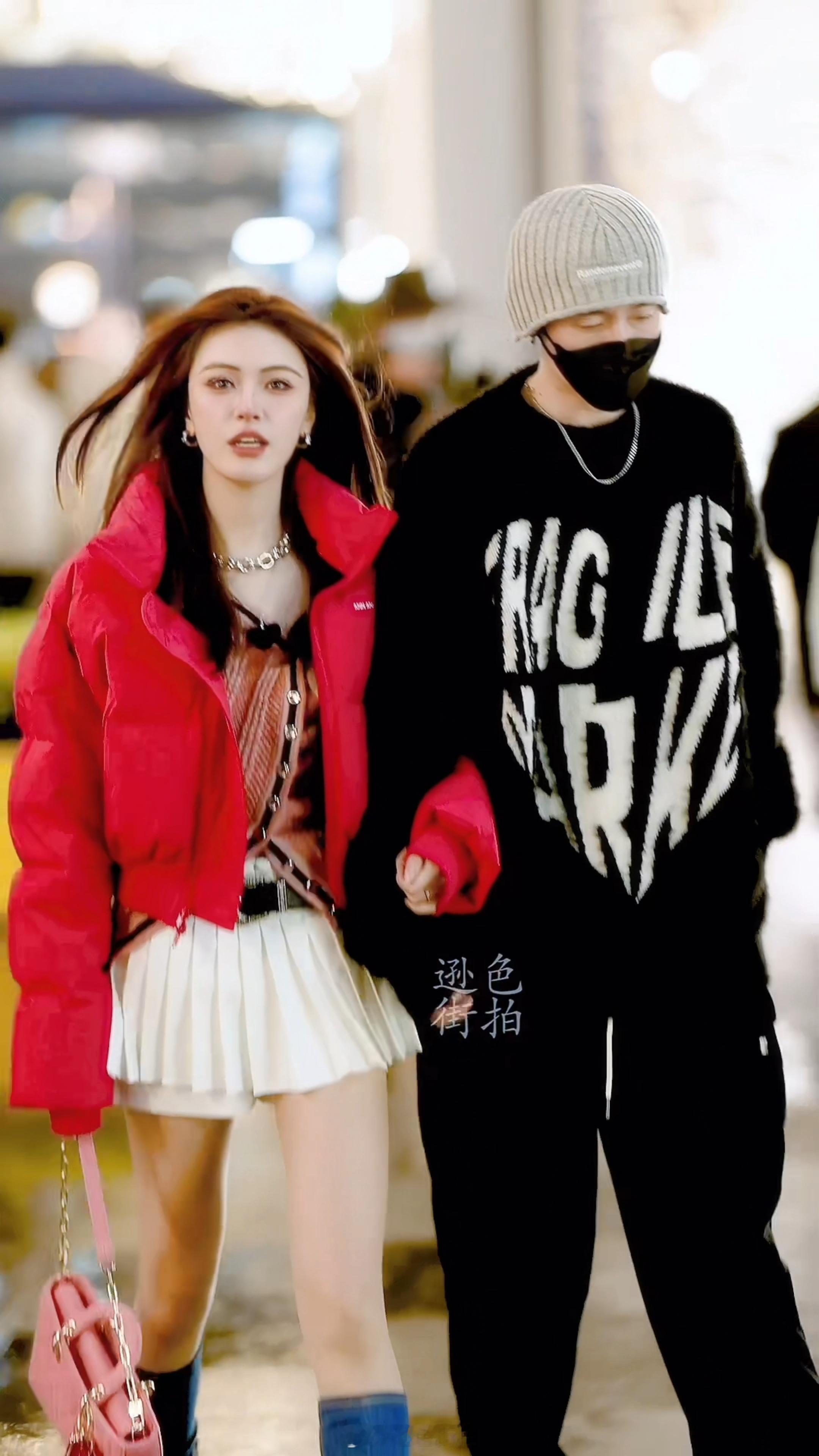 【成都街拍】周三，宝贝们早安！丨摄影拍照每日穿搭