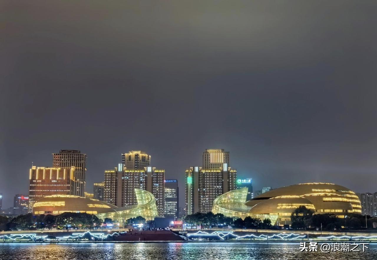 现在干什么行不行，不要被别人的嘴巴左右！直接开干！行动打败一切焦虑，你只要问亲朋