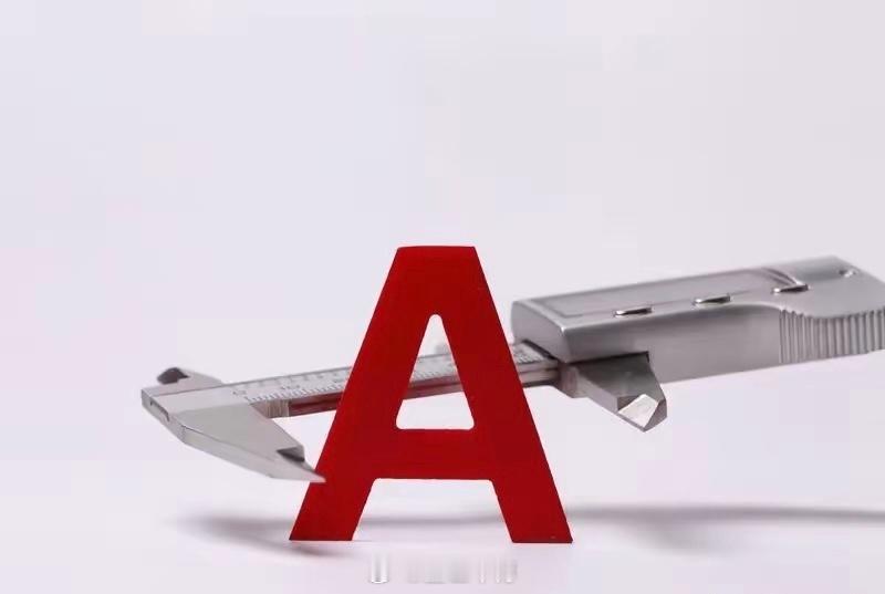 周一的A股市场，资金观望氛围极为浓厚，整体市场情绪持续降温，投资者皆不愿贸然出击