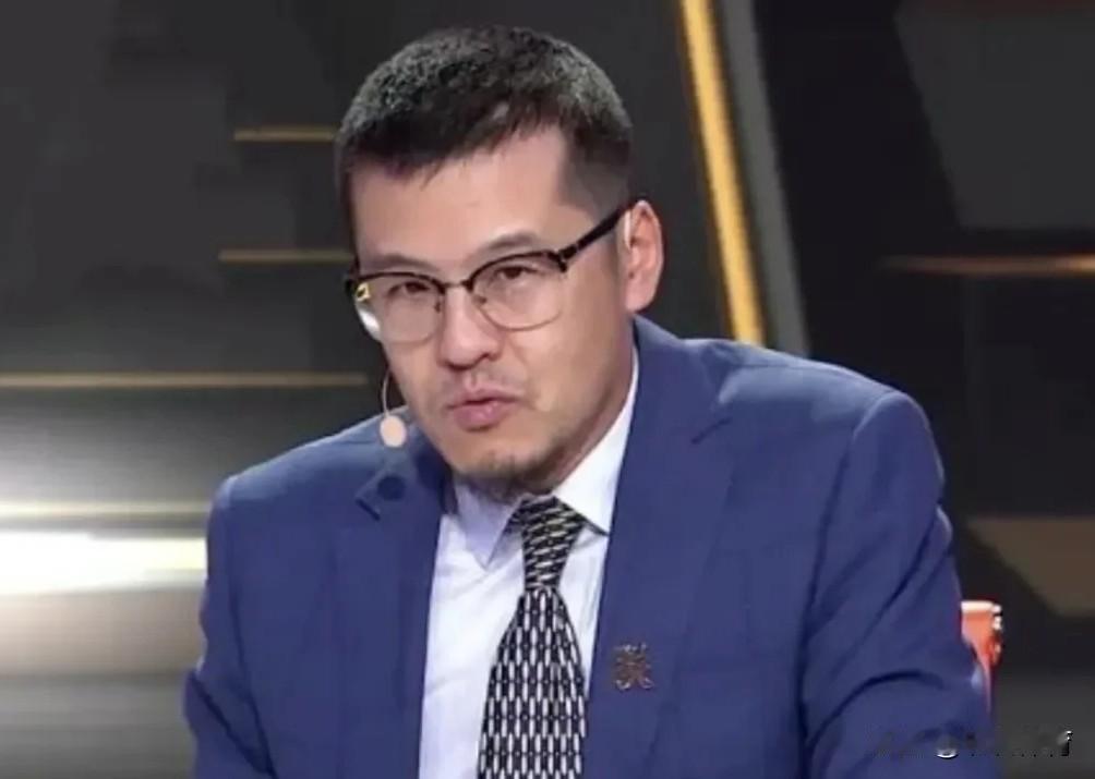 这可能是我听过的，对骑士队最扎心的评价！
某知名解说员说道:骑士队两个后场没有D
