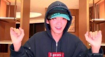 王赫野红温了 王赫野那张脸红的程度，我截图发给朋友说是喝多了的现场，没有一个人怀