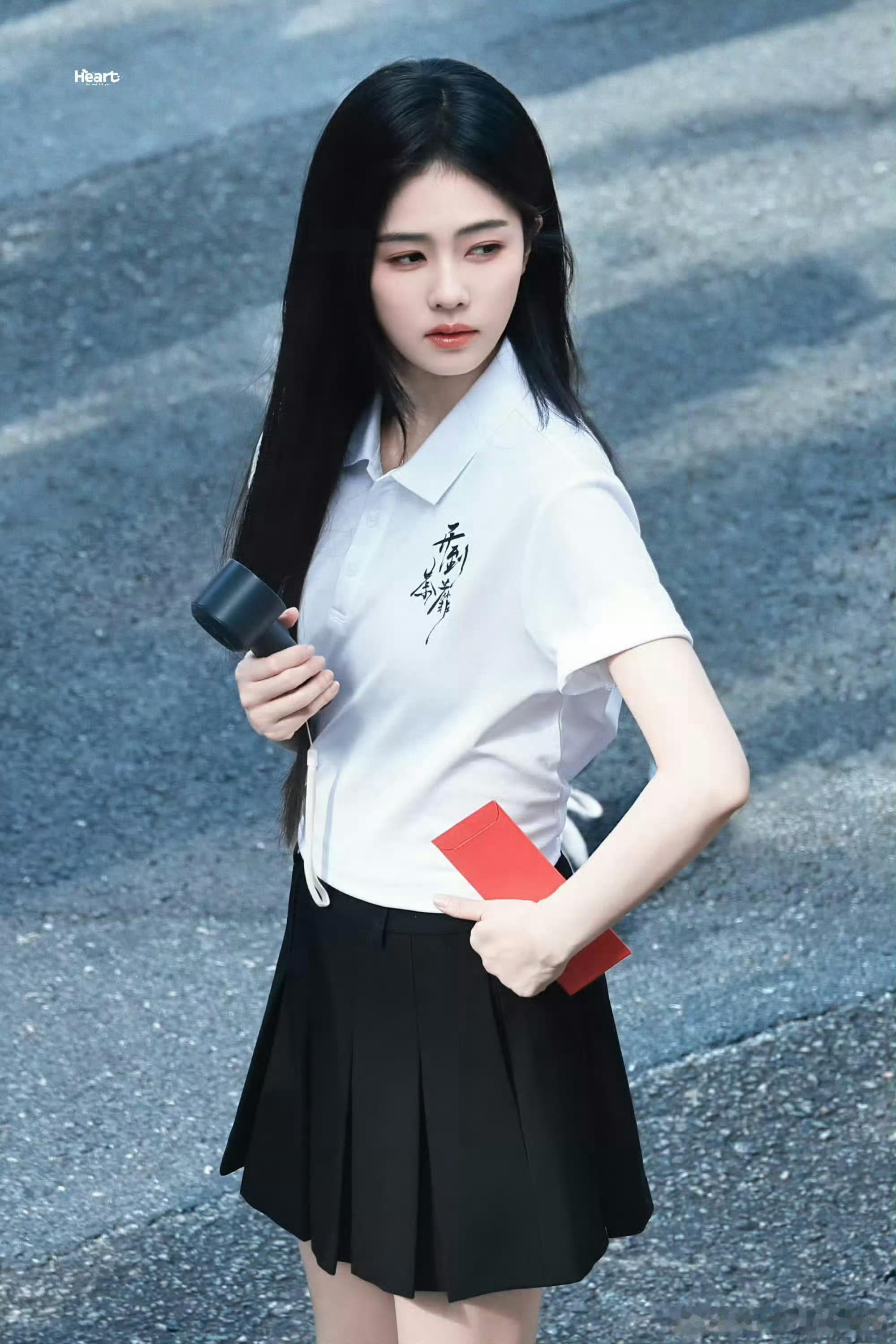 白鹿你终于原谅现偶了这个长发真的是太美啦黑长直漂亮学姐白鹿