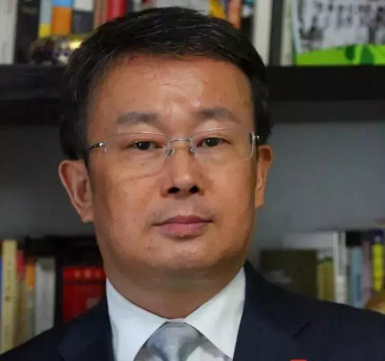 警惕打着爱国幌子收割流量！部分网红大V吃相实在难看
 
刷到一篇剖析项立刚的文章