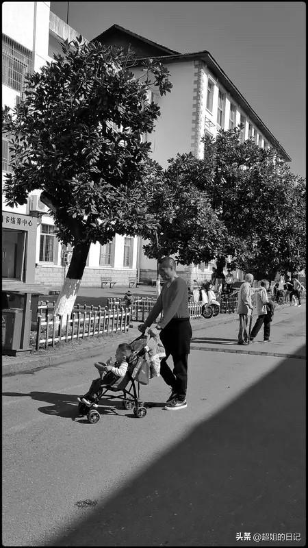 养老是我们每个人都要面对的困难时期，
实际最难的就是我们这批60后。
我们的父母