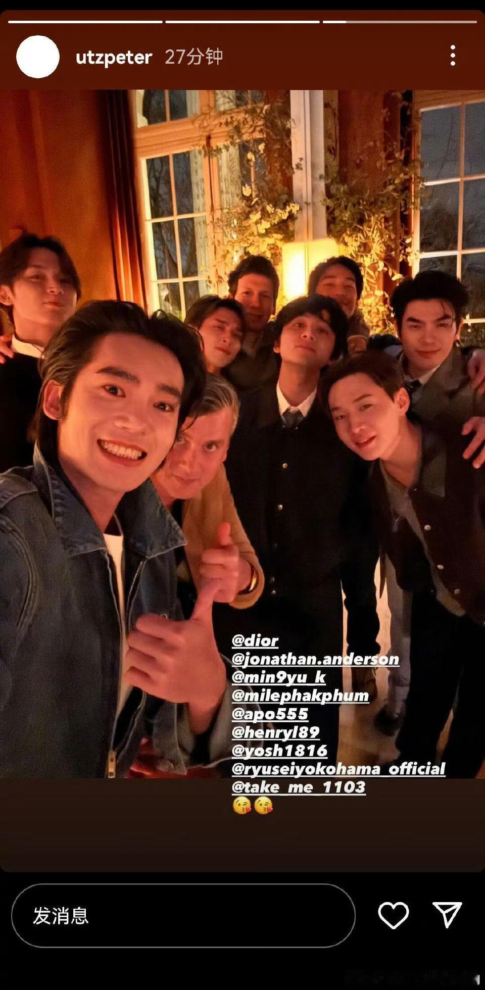 于适迪奥晚宴大合照，中国区门面帅得很突出！ 