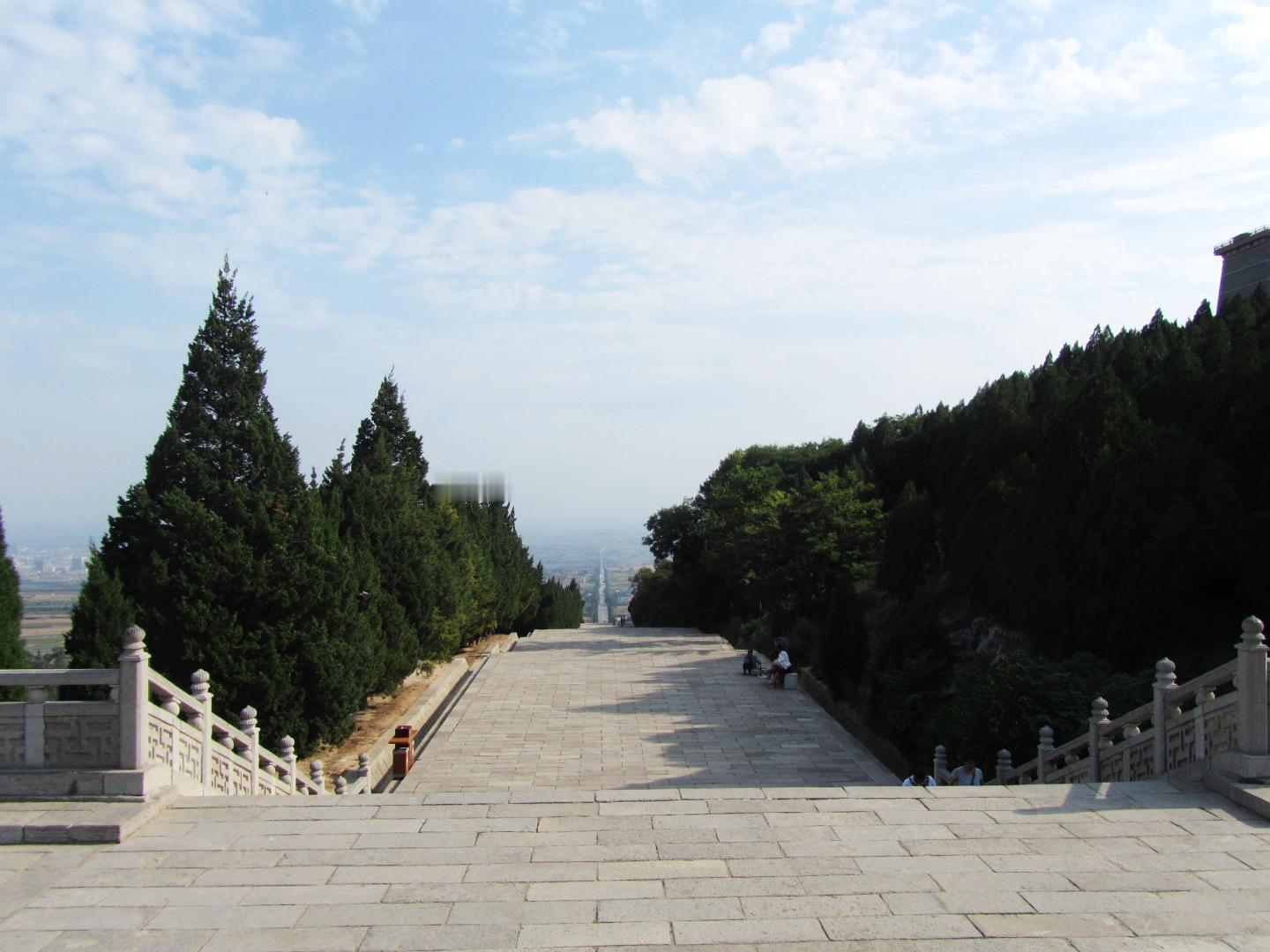 武则天当了十五年皇帝，为什么最后把天下还给了李家？武则天称帝是在690年。她改唐