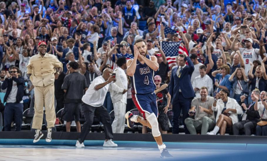 美国人最不重视体育，甚至连体育部没有，美国人的体育就是一盘散沙，任其自由散漫，政