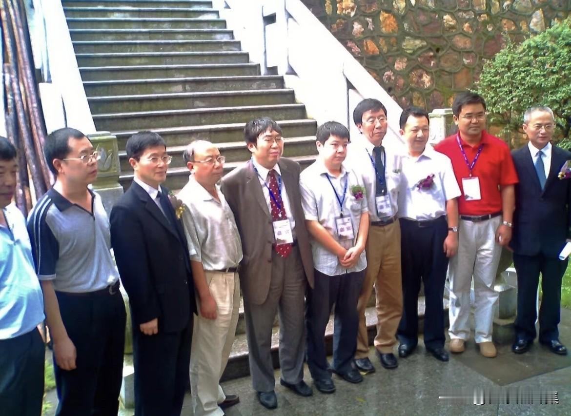 2007年6月26日，第三届世界围棋巅峰对决新闻发布会在长沙岳麓书院举行，这是该