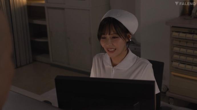 身材真好，rara的风格有点奔放！