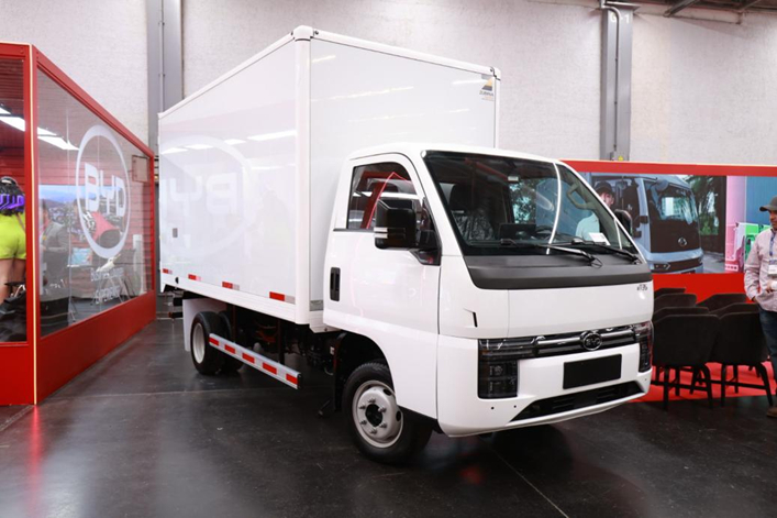 别只盯着轿车了！比亚迪的卡车，正在海外“硬核”破局比亚迪的业务，在很多人眼中只有