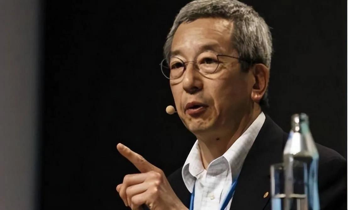 “中国导弹之父”钱学森，在祖国一穷二白之际，历经重重磨难回来报效祖国，可是，与他