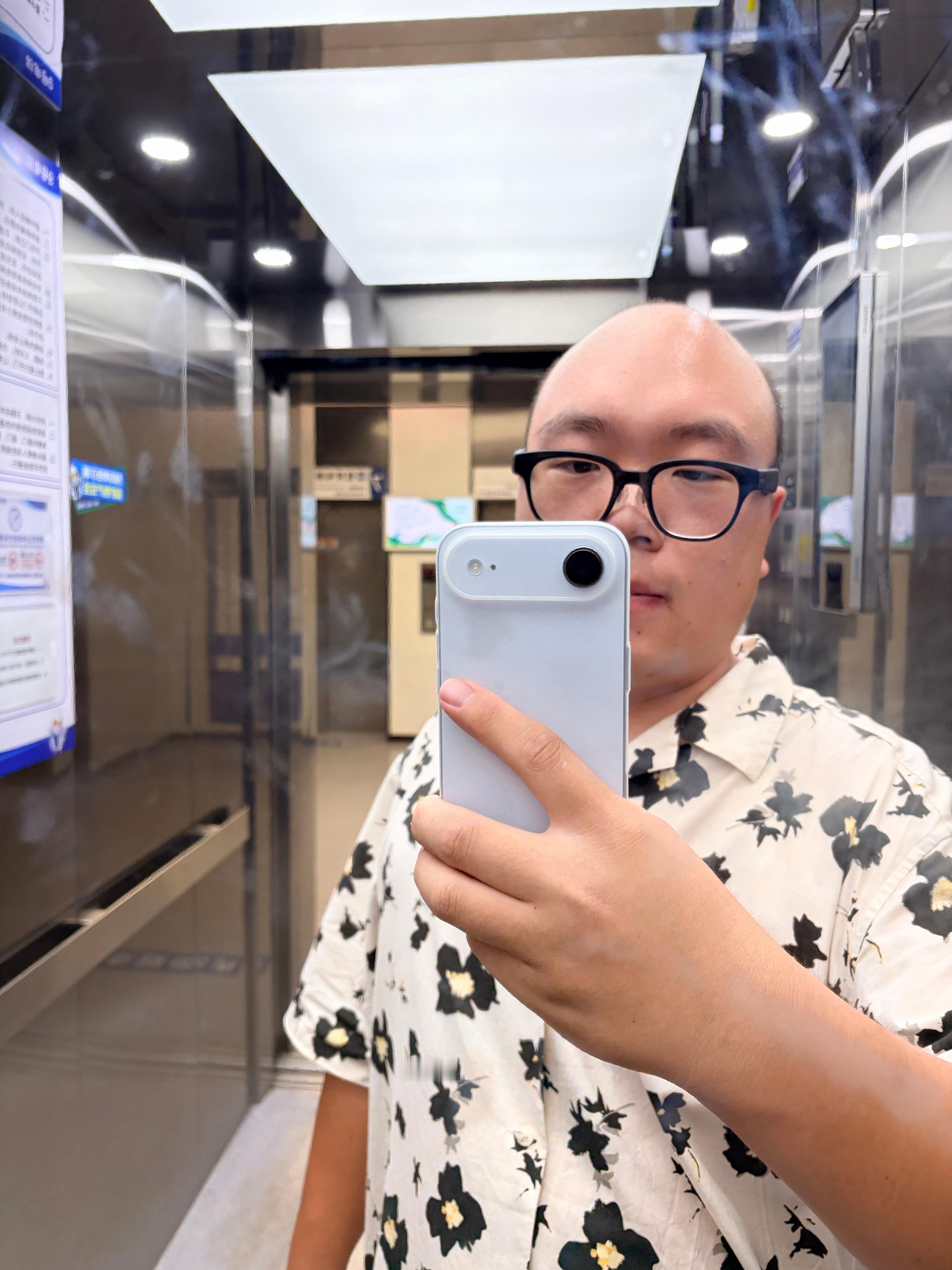 如果国产手机做 Air，我希望第一家是 OPPO，因为 6.5 寸这个大小他们家